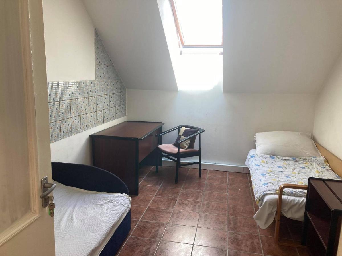 Goencoelhaz Hostel วาค ภายนอก รูปภาพ